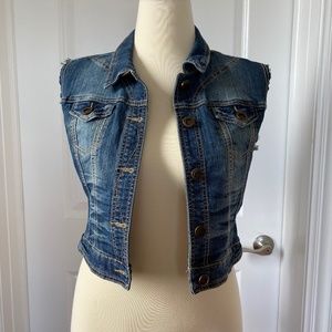 Hot Kiss Sleeveless Blue Denim Vest Jacket